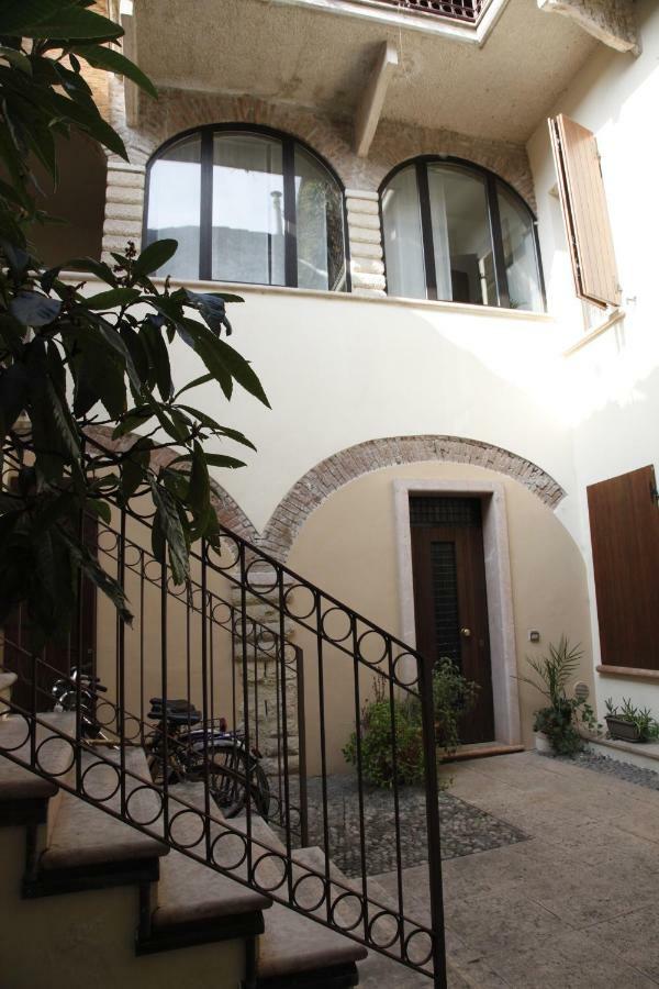 ורונה Mirko Apartment מראה חיצוני תמונה
